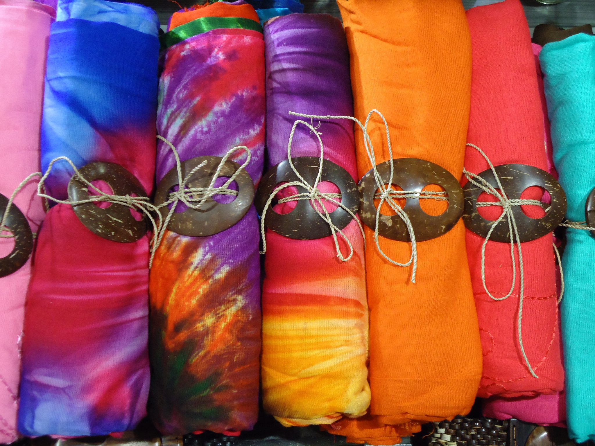 exhibitioniststoreaucklandfashionsarong exhibitioniststore.co.nz